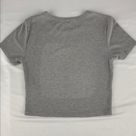 NWOT Forever 21 Ribbed Gray T-Shirt w/Handmade Disney Cinderella Design - Picture 7 of 7